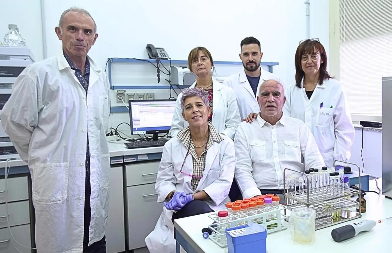 Il gruppo di ricerca del progetto in laboratorio
