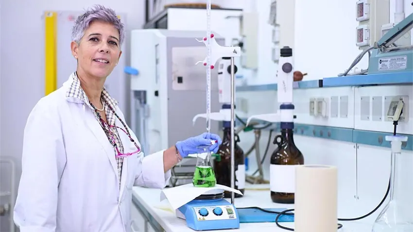 Analisi di un estratto di Moringa in laboratorio